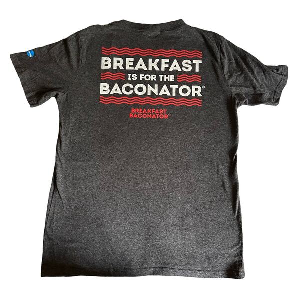 💥Wendy's Restaurant Work Shirt Adult size Medium Dark Gray Baconator Breakfast - Picture 3 of 10